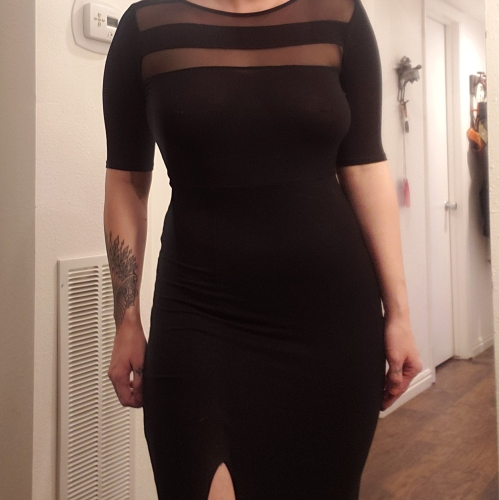 Long black dress - Picture 2 of 3